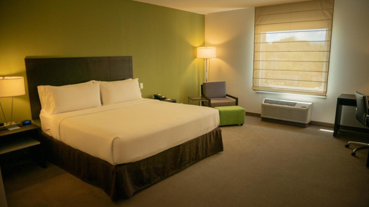 Holiday Inn Express Managua By Ihg Buitenkant foto
