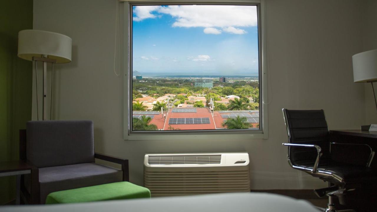 Holiday Inn Express Managua By Ihg Buitenkant foto