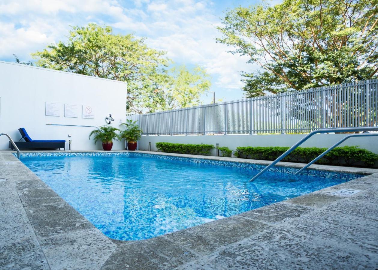 Holiday Inn Express Managua By Ihg Buitenkant foto