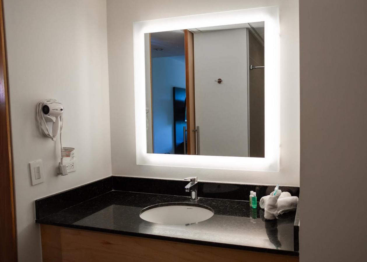 Holiday Inn Express Managua By Ihg Buitenkant foto