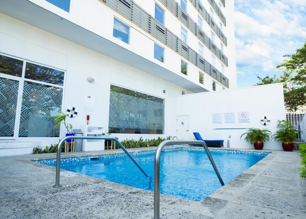 Holiday Inn Express Managua By Ihg Buitenkant foto