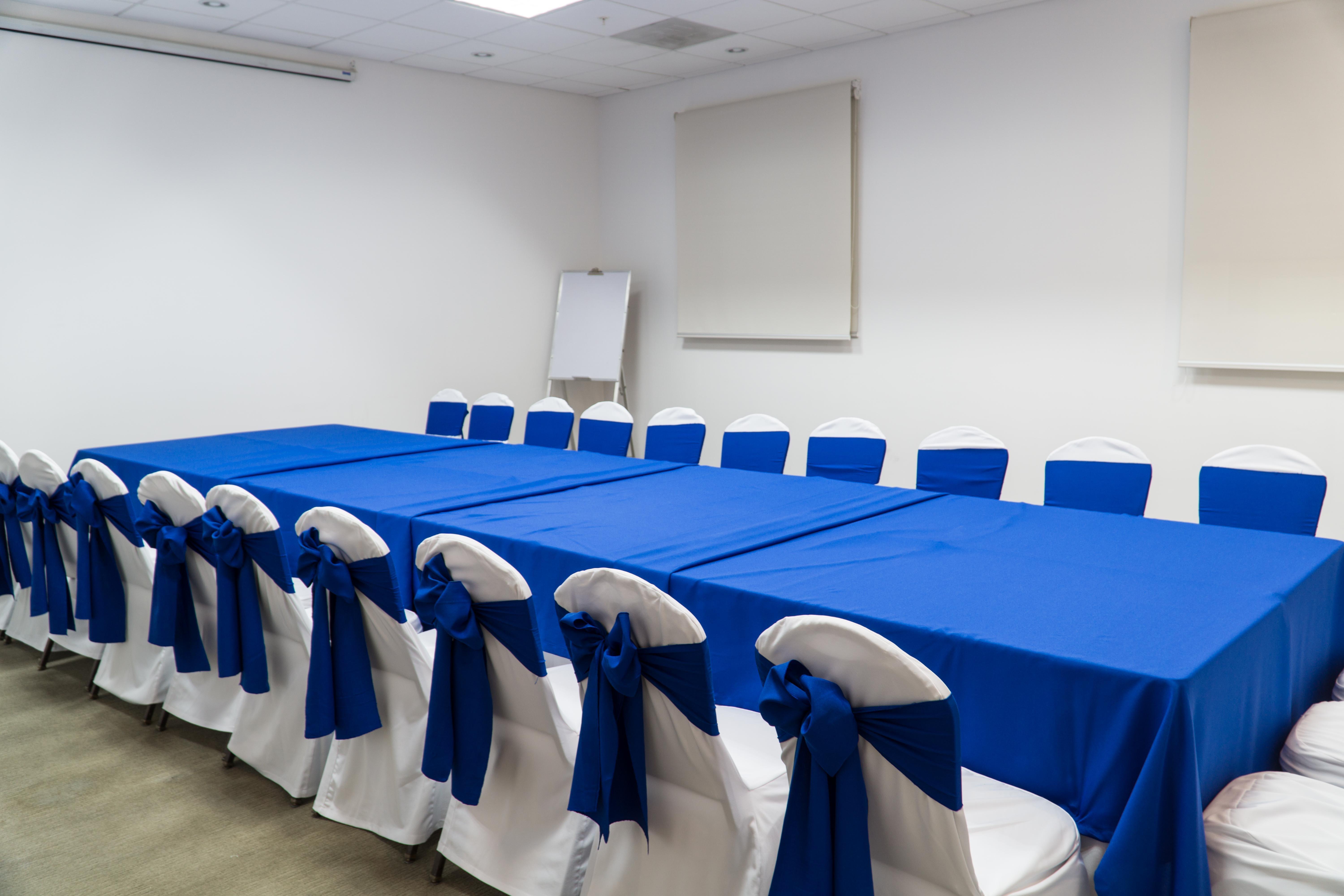 Holiday Inn Express Managua By Ihg Buitenkant foto