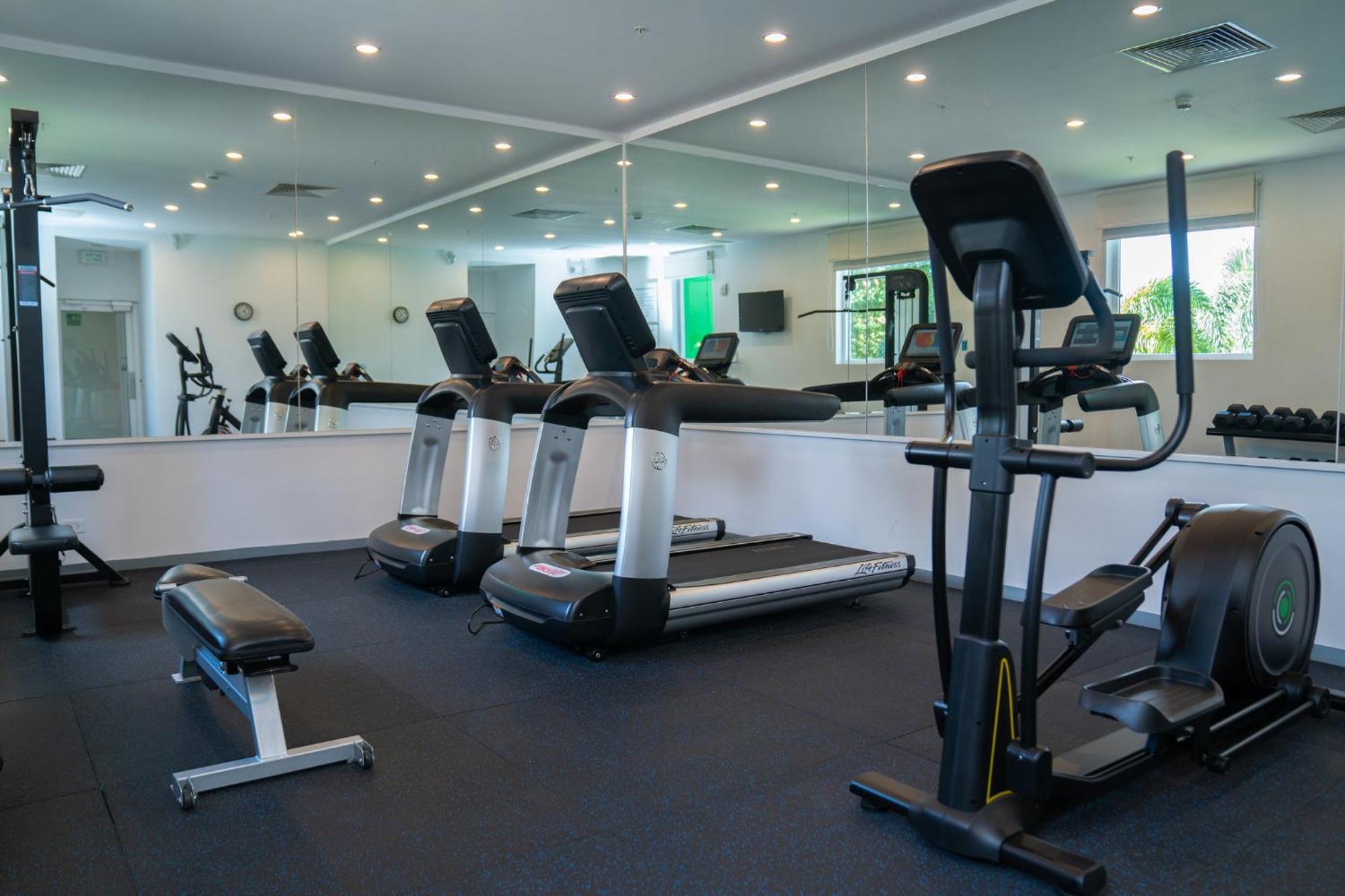 Holiday Inn Express Managua By Ihg Buitenkant foto