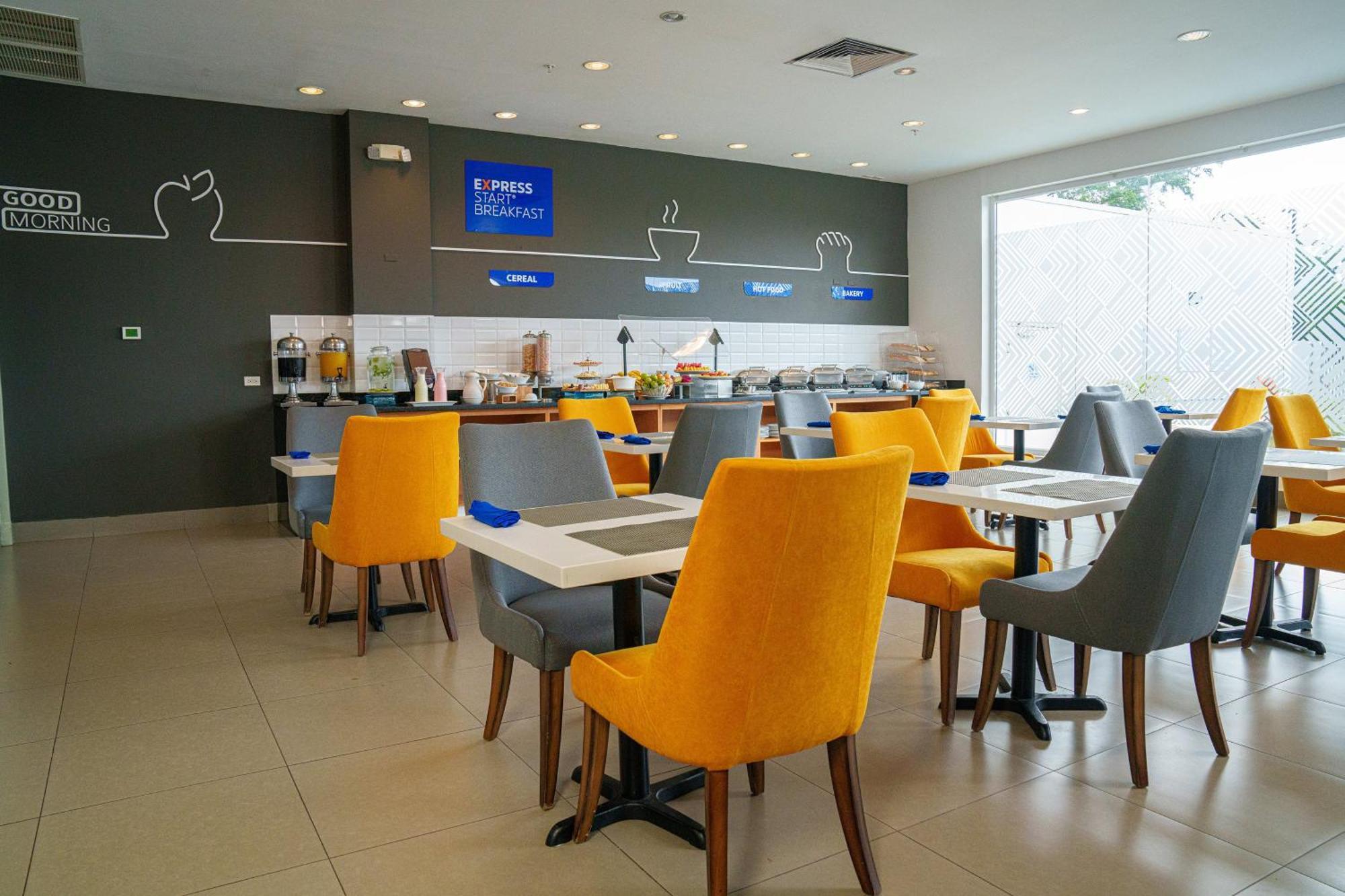 Holiday Inn Express Managua By Ihg Buitenkant foto