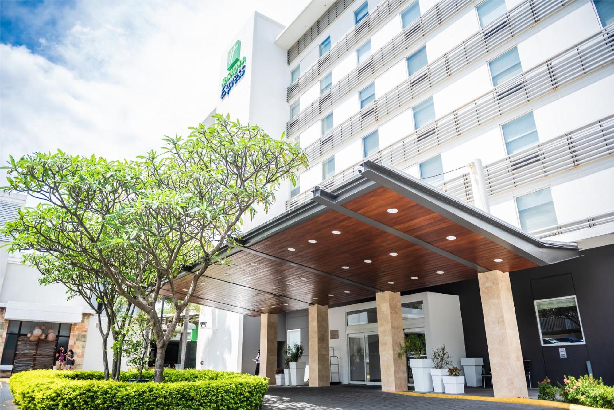Holiday Inn Express Managua By Ihg Buitenkant foto